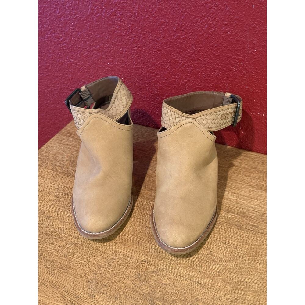 Crevo Womens Eva Leather High Heel Buckle Ankle Strap Bootie Stacked Tan 9.5